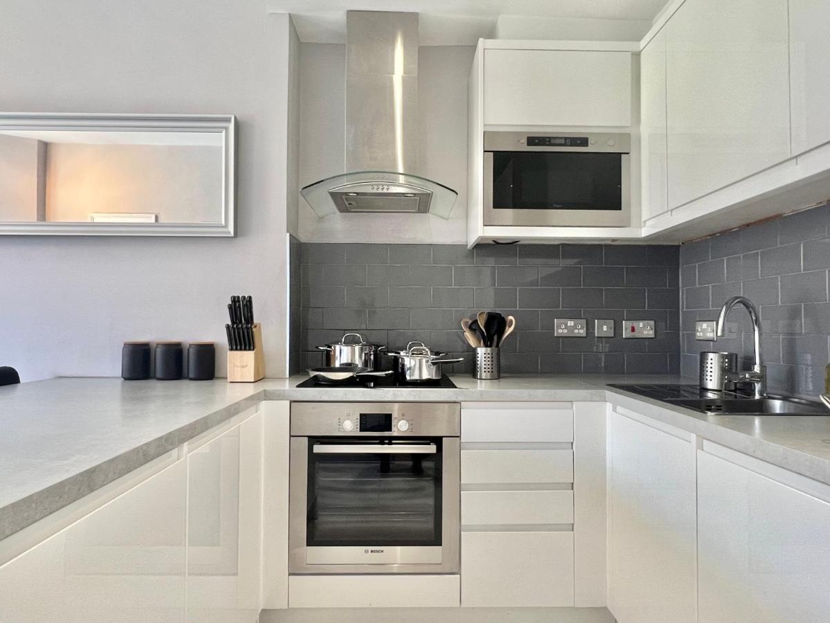 2 Bedroom Apartment In South Hampstead Лондон Екстериор снимка